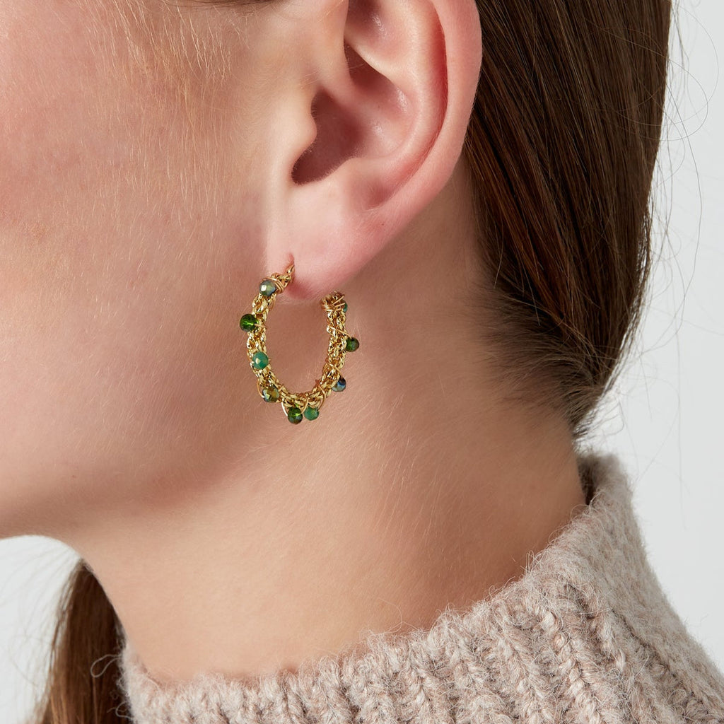 Hoops-örhängen med gröna pärlor - Ringar i PVD guldpläterat kirurgiskt stål