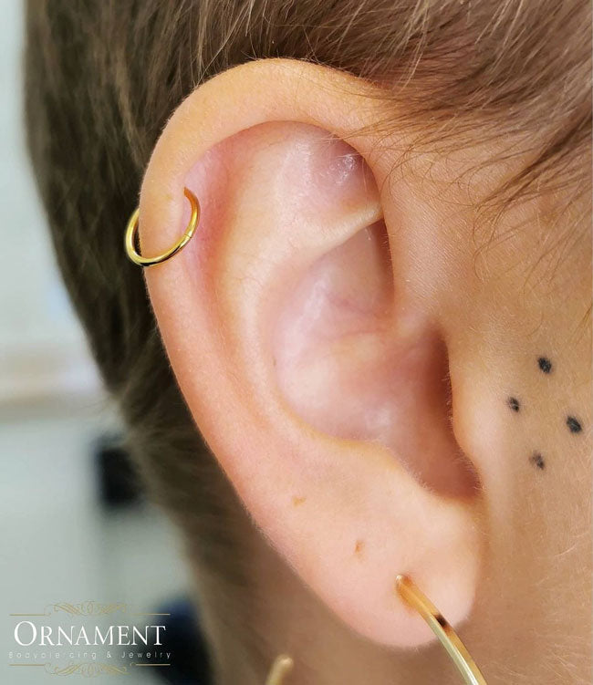 18k Äkta guld - Tunn guldring - Seamless ring till piercing