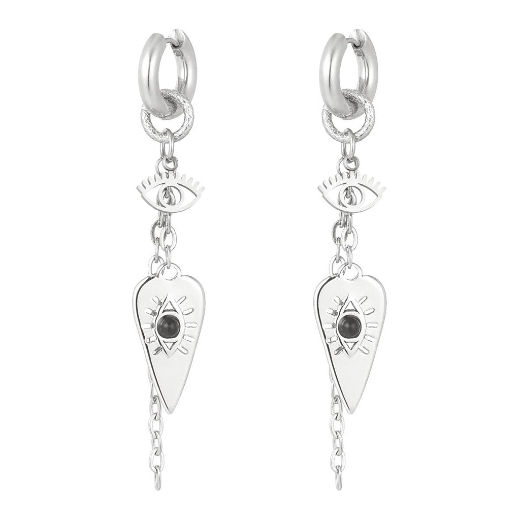 Hoops örhängen med långa kedjor och hängsmycken i silvrigt kirurgiskt stål