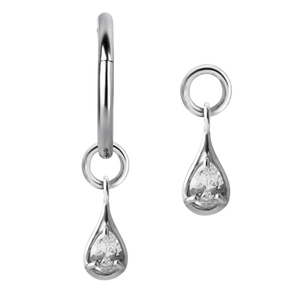 Hängsmycke till ring - Berlock till örhängen i med en droppformad vit kristall